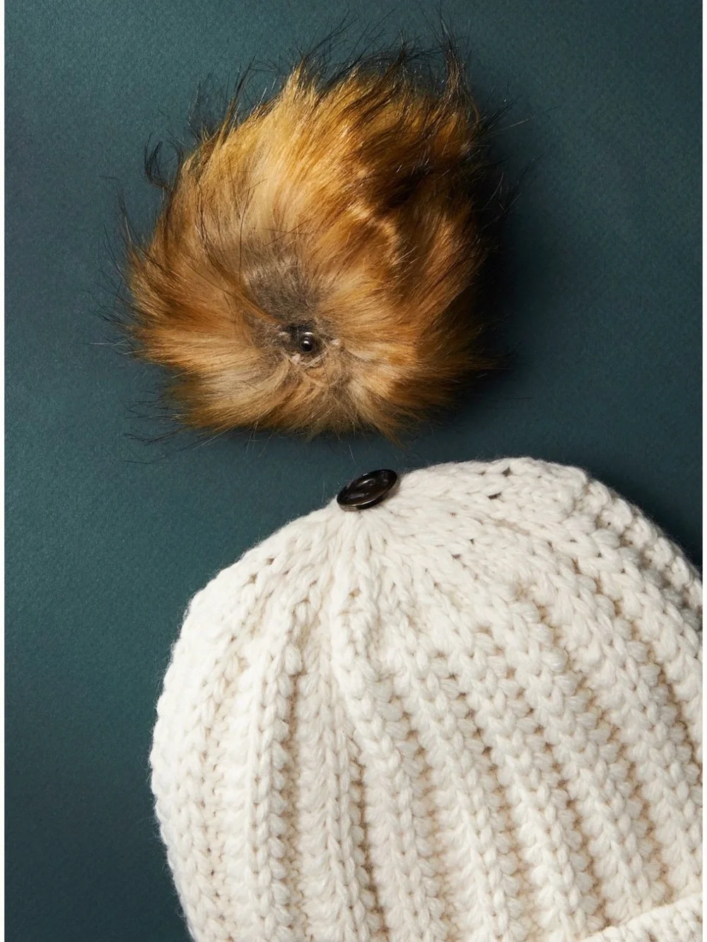 Anthropologie Pick-A-Pom Marled Beanie Base Cream w/Taupe Pom - Picture 2 of 12